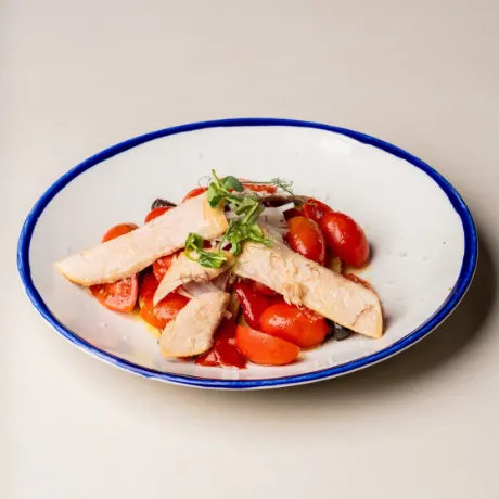 Ensalada de tomate y ventresca de atún